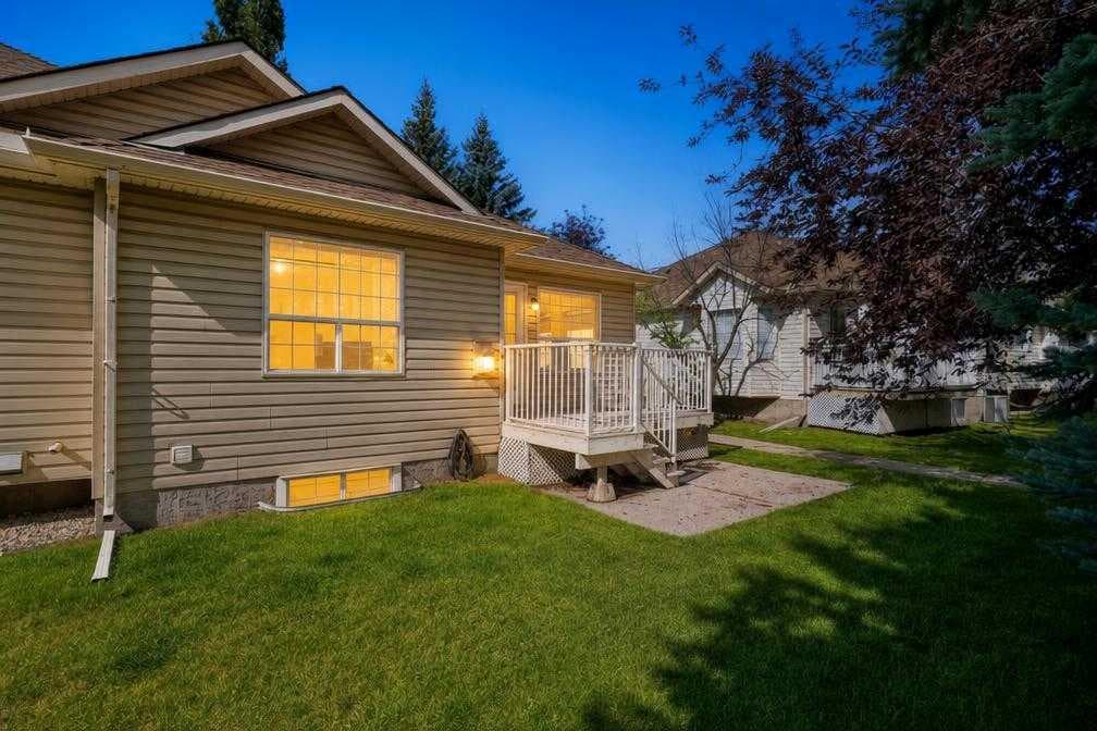 113 Mt Douglas Villas SE