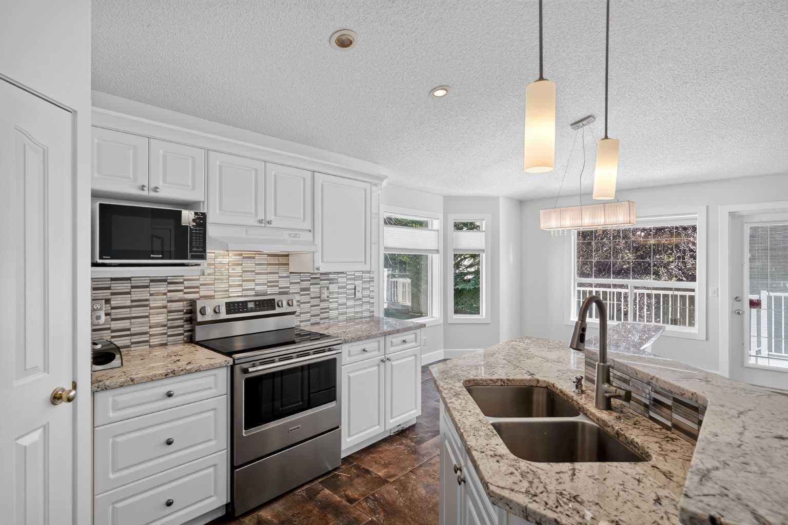 113 Mt Douglas Villas SE