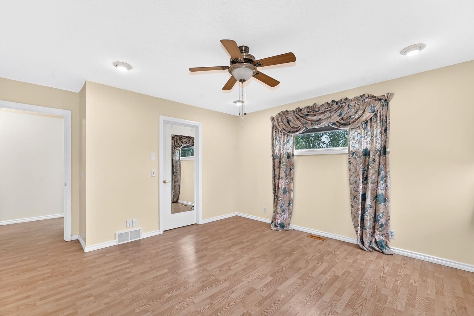 292251 Butte Hills Drive 