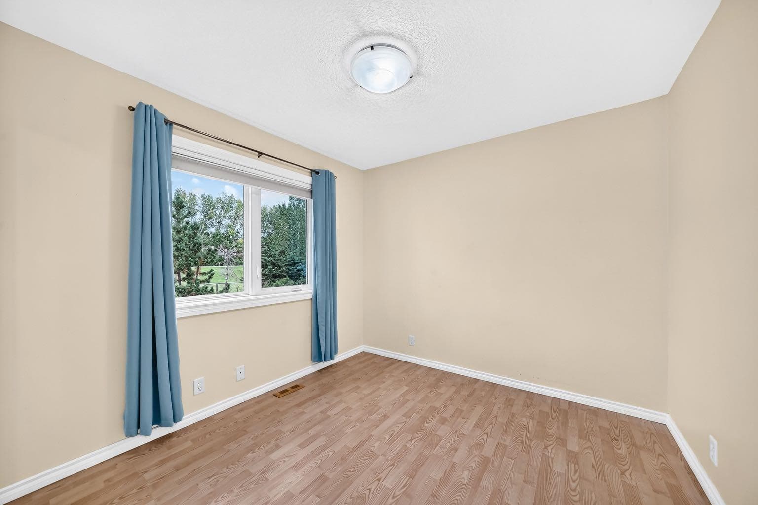 292251 Butte Hills Drive 