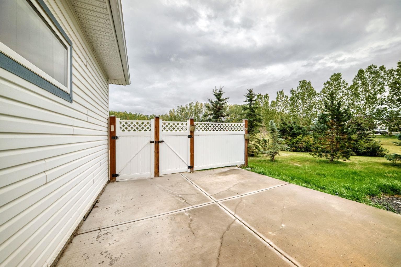 292251 Butte Hills Drive 