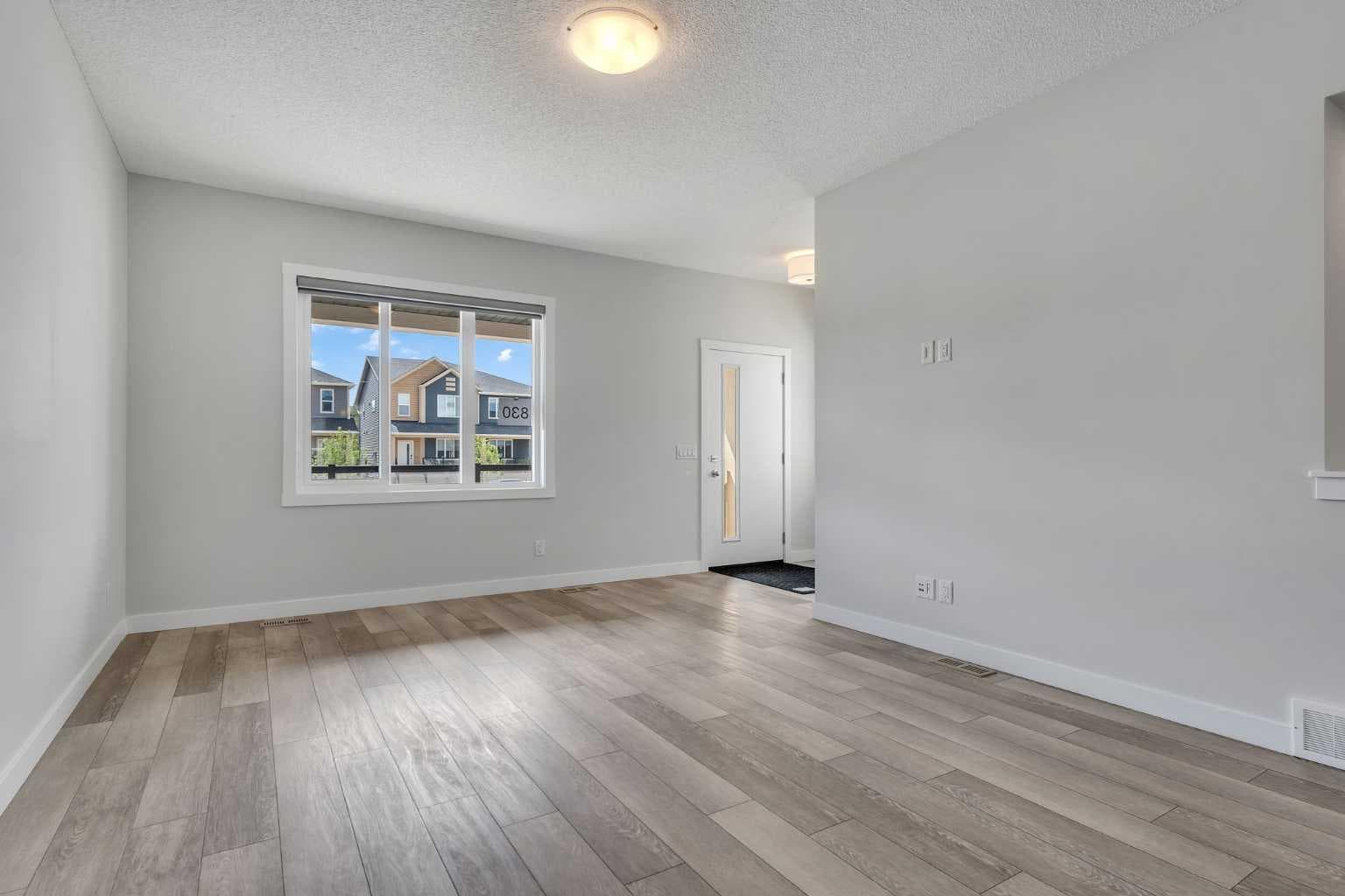 822, 826, 830, 834 Wolf Willow Boulevard SE