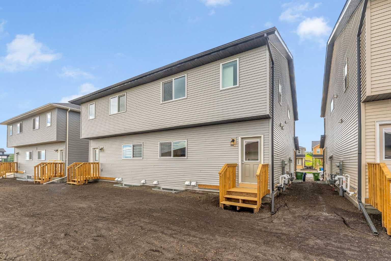 822, 826, 830, 834 Wolf Willow Boulevard SE