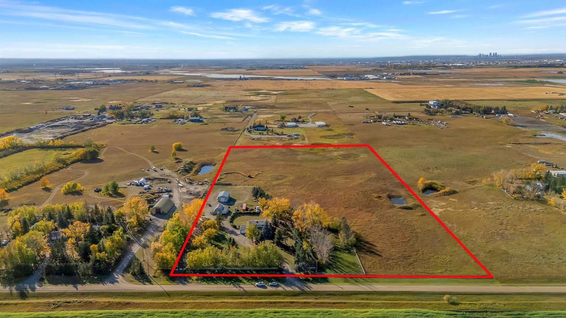 233081 Glenmore View Road 