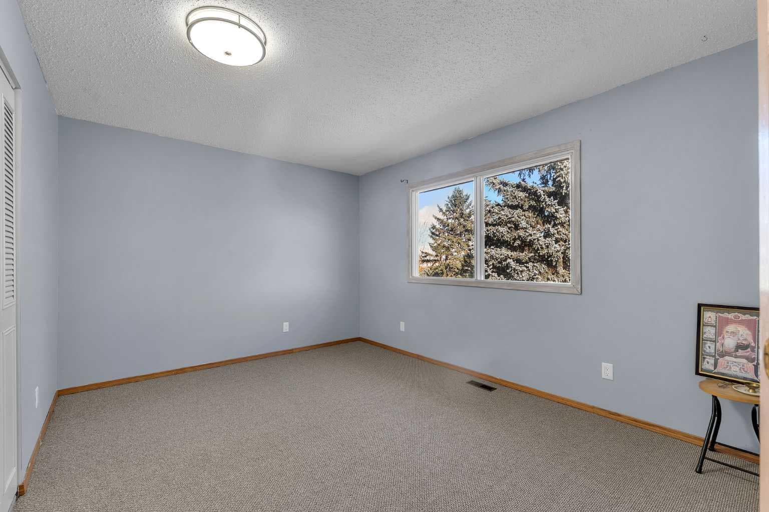233081 Glenmore View Road 