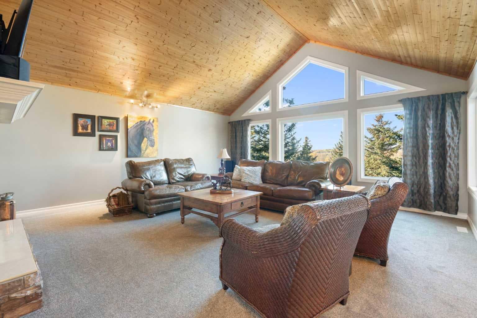 33038 Township Road 272  