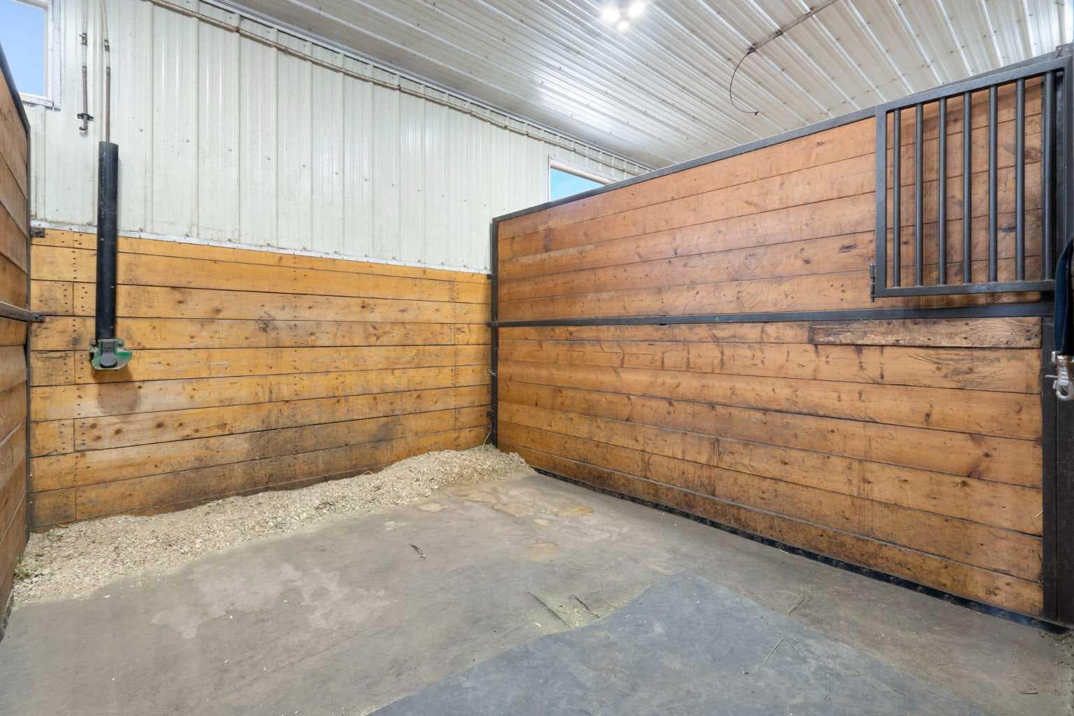 33038 Township Road 272  