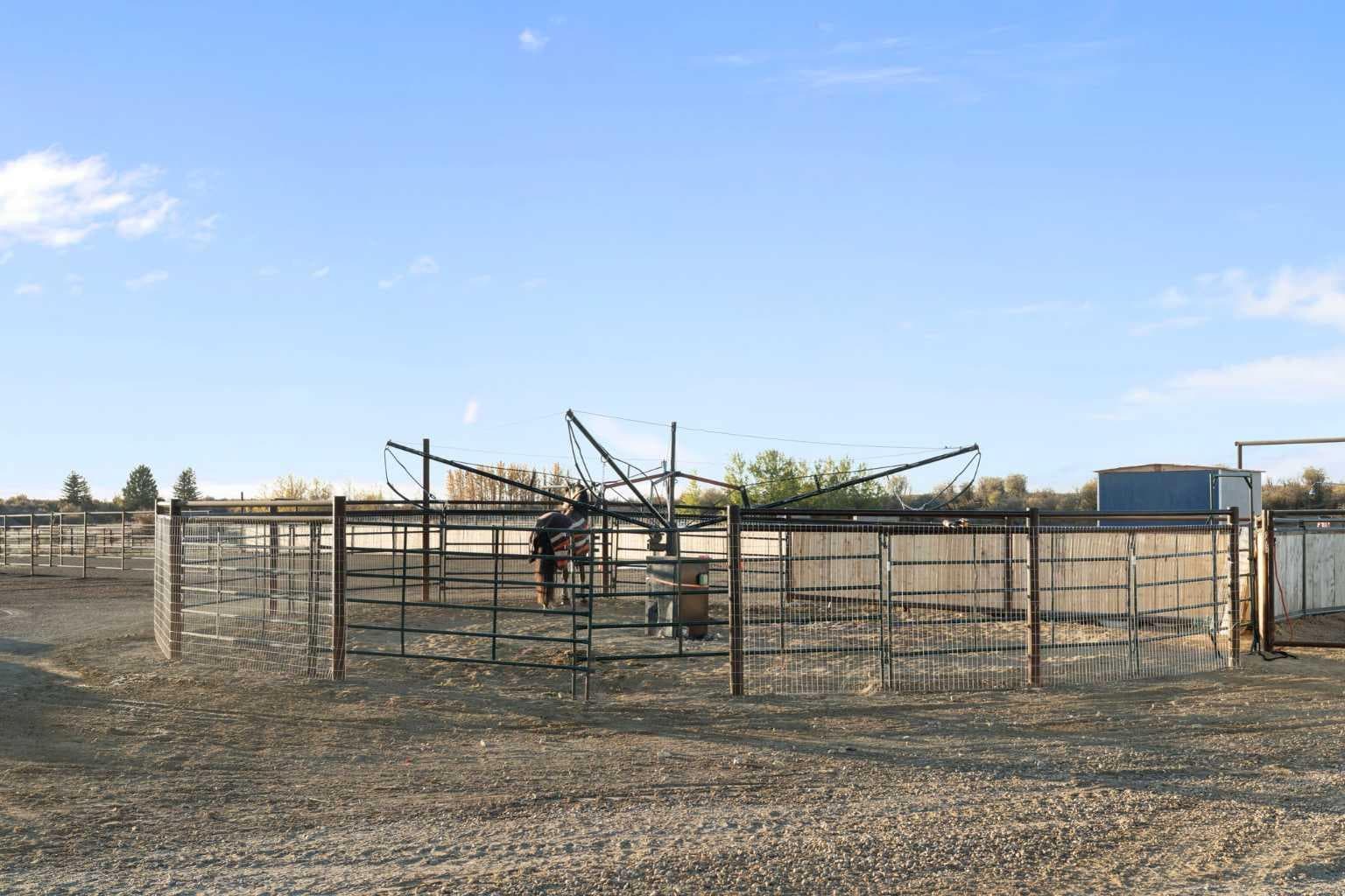 33038 Township Road 272  