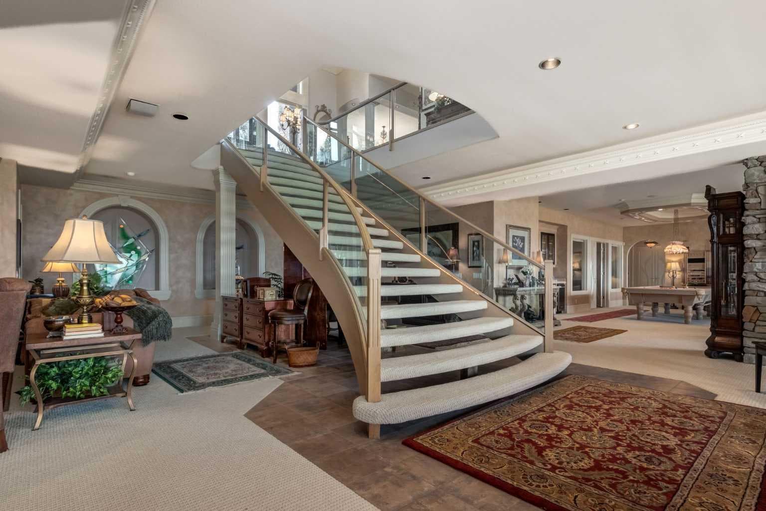 31 Pinnacle Ridge Drive SW