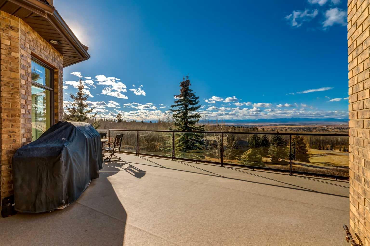31 Pinnacle Ridge Drive SW
