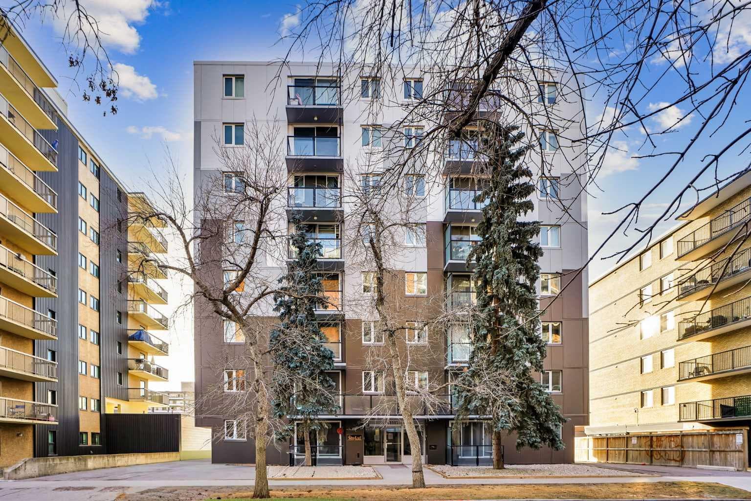 204, 1111 15 Avenue SW