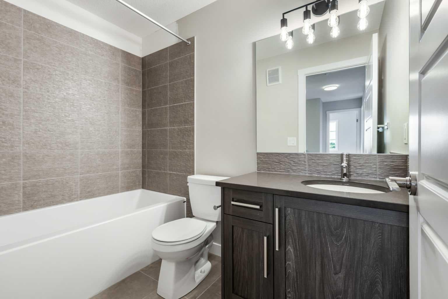 8 Waterford Glen 